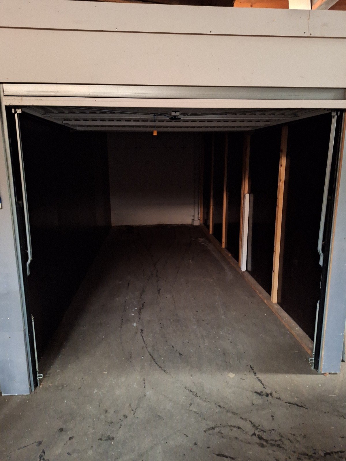 Opslagruimte garagebox opslagbox stalling Elburg