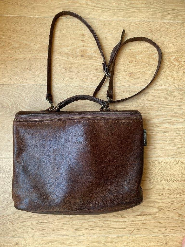 Fred de la Bretonière leren dames schoudertas, Sieraden, Tassen en Uiterlijk, Overige merken, Bruin, Ophalen of Verzenden, Zo goed als nieuw
