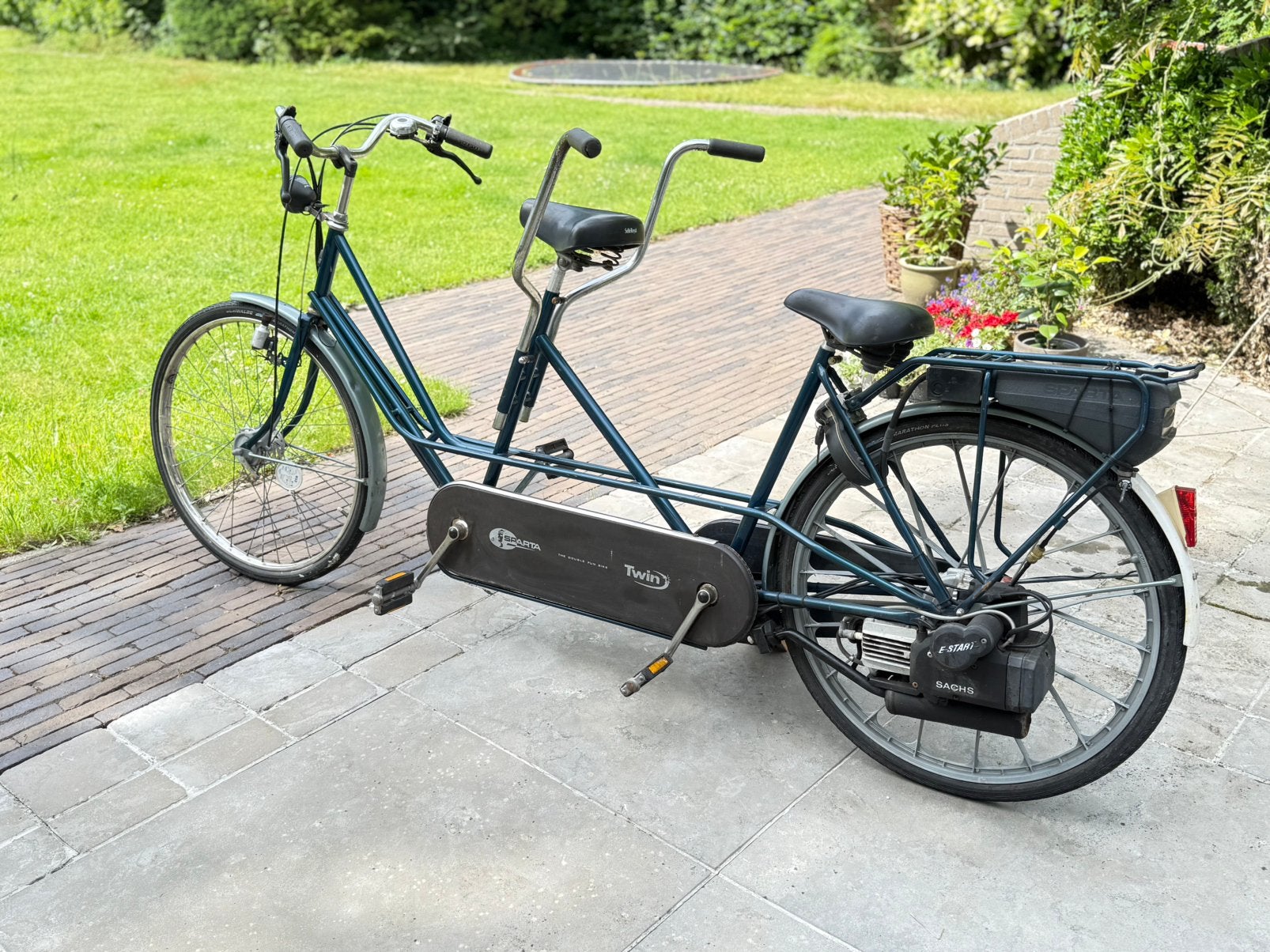 Sparta Twin Tandem fiets met motor, Fietsen en Brommers, Fietsen | Tandems, Ophalen, Gebruikt, Minder dan 10 versnellingen