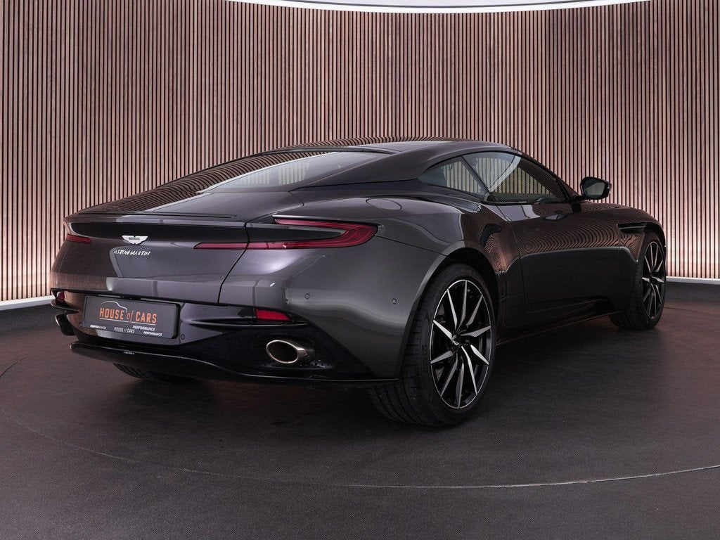 Aston Martin DB11 V8 4.0 510pk |Org NL|360 camera|memory|d, Achterwielaandrijving, Gebruikt, 510 pk, 4 stoelen