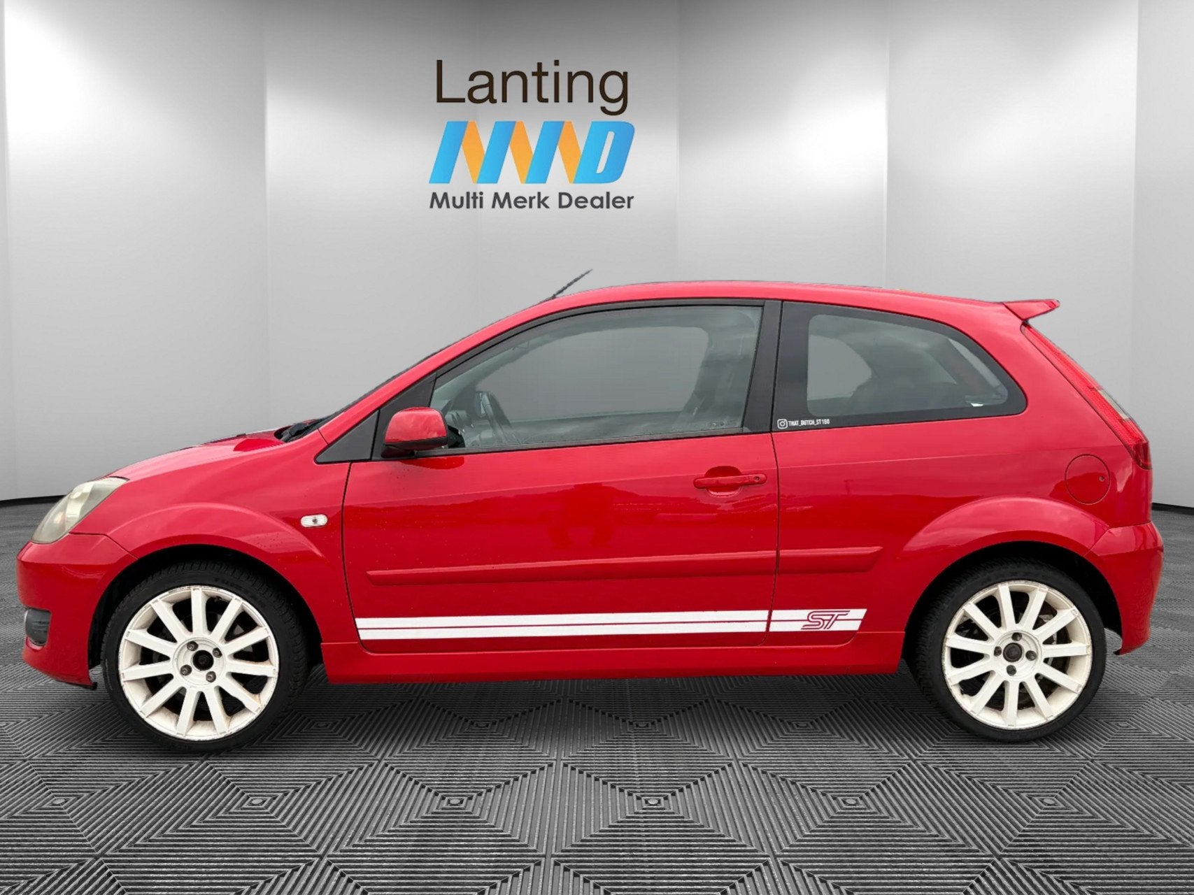 Ford Fiesta 2.0-16V ST | originele ST met 150PK, Voorwielaandrijving, 1037 kg, Zwart, 4 cilinders