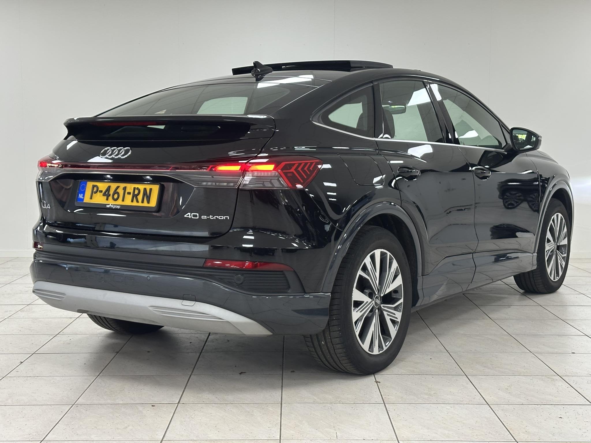 Audi Q4 Sportback e-tron 40 S edition 77 kWh | SOH 89% | ELE, Auto's, Achterwielaandrijving, Gebruikt, Met garantie (alle), Zwart