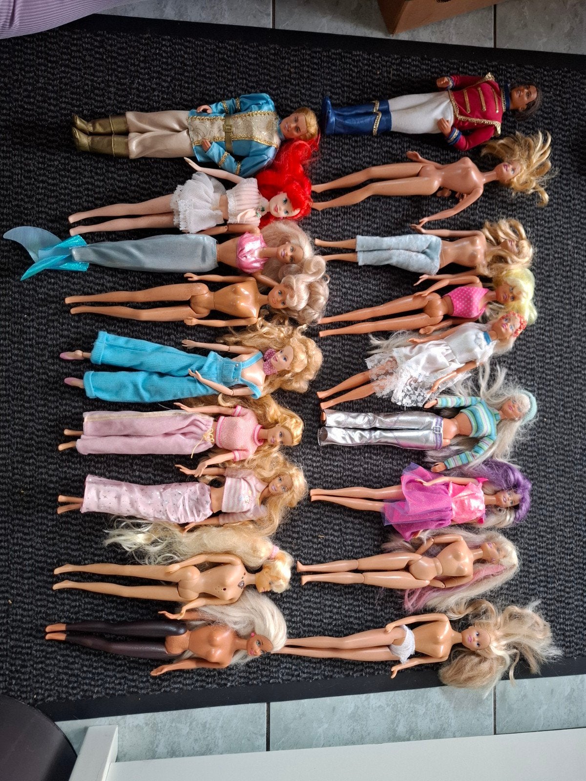 Grote collectie Barbie, Ken, andere poppen met accessoires, Ophalen, Gebruikt, Barbie