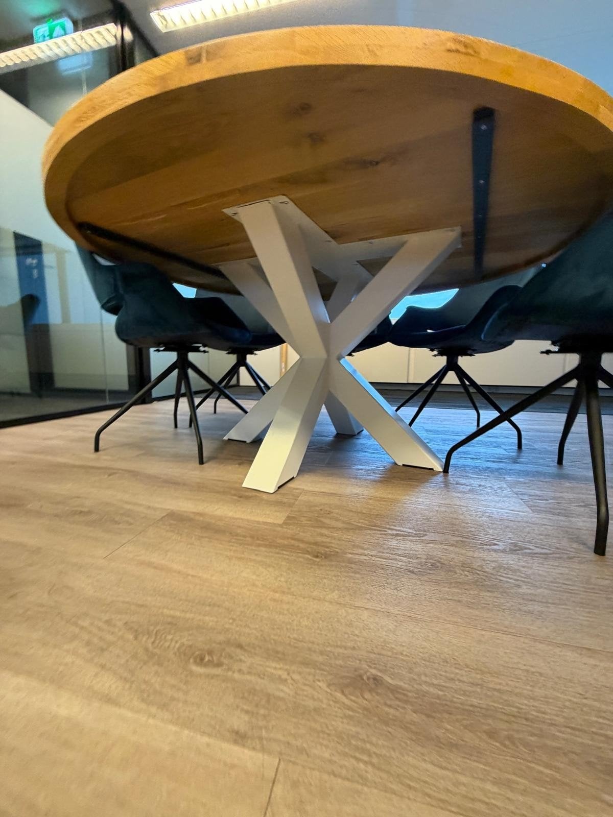 Eiken tafel 160cm rond. Zwart of wit onderstel, Huis en Inrichting, Tafels | Eettafels, 150 tot 200 cm, Rond, Nieuw, Ophalen of Verzenden