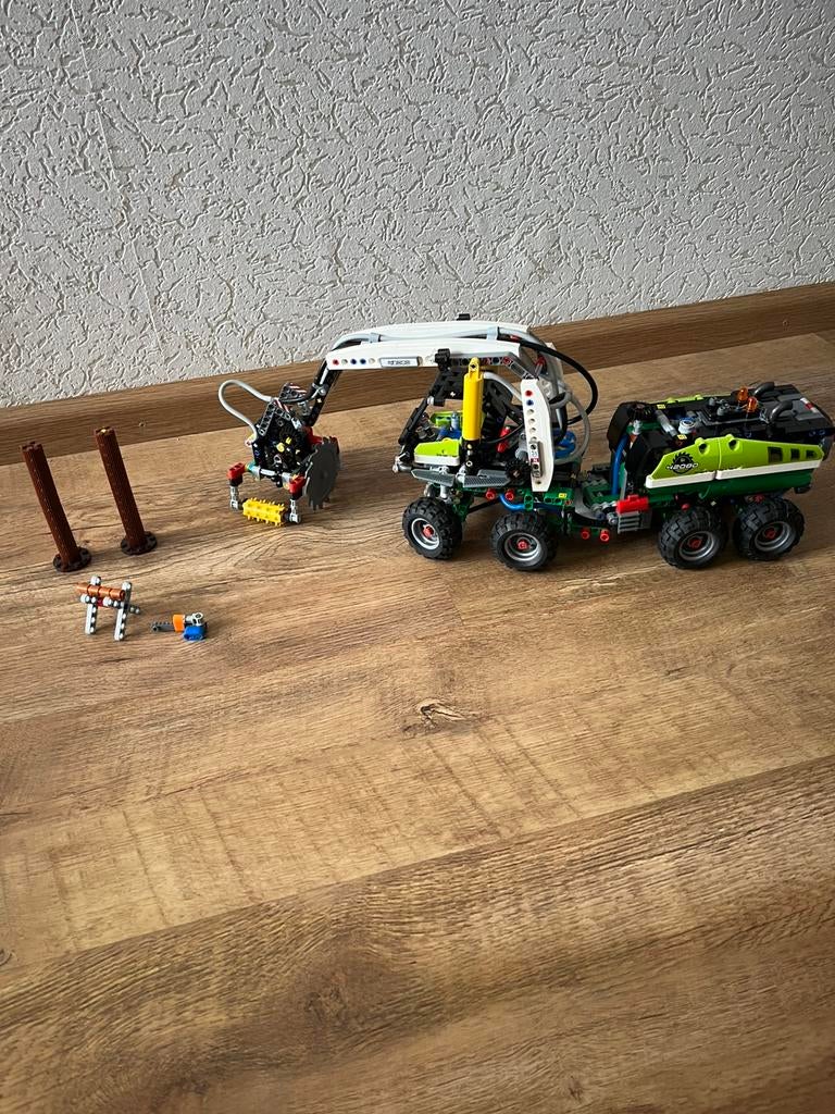 Lego Technic 42080, Compleet, Lego, Ophalen of Verzenden, Zo goed als nieuw