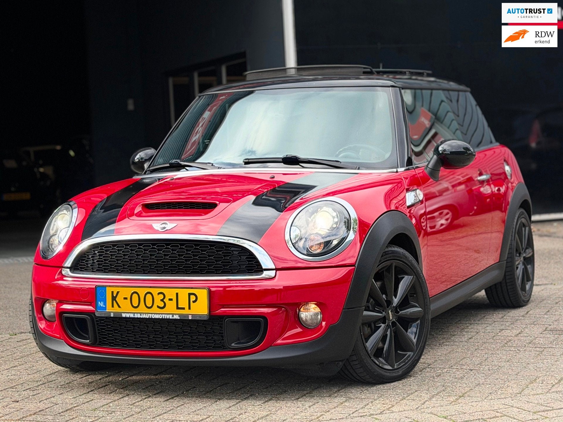 Mini 3-Deurs 1.6 Cooper S Chili PANO/HARMAN KARDON/XENON/6-B, Auto's, Euro 5, Gebruikt, Zwart, 4 cilinders