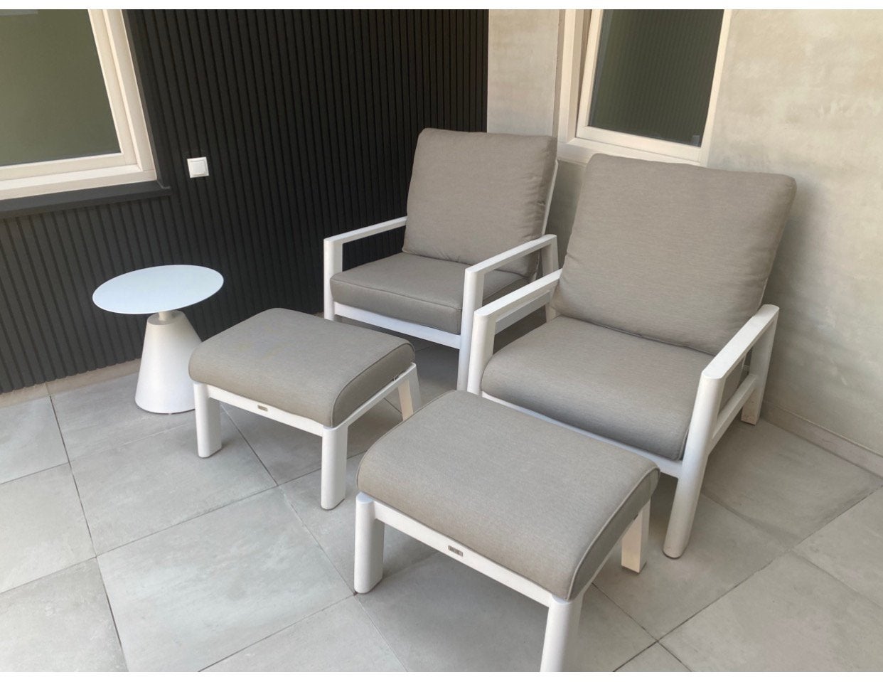 Life loungestoelen met hockers en tafeltje, Aluminium, Zo goed als nieuw, Loungeset, Stoel