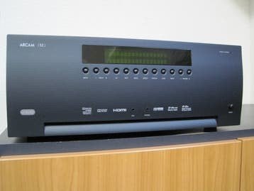 Arcam AVR 300 COMPLEET IN DOOS, Audio, Tv en Foto, Zo goed als nieuw, 120 watt of meer, Ophalen, Overige merken