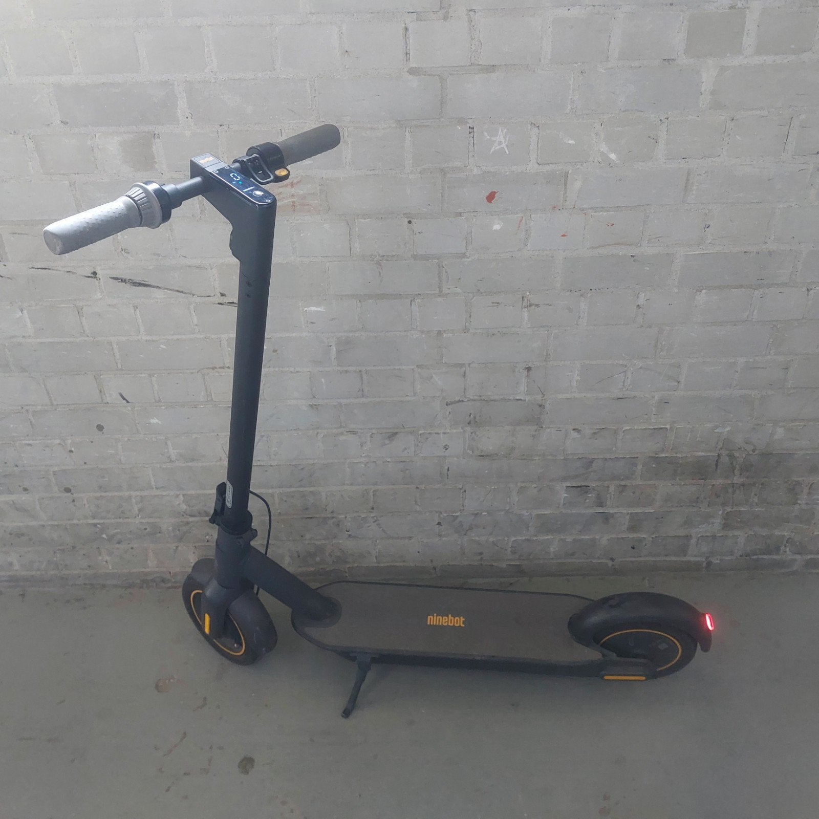 Te koop nette Ninebot elektrische step  G30 max e scooter, Ophalen, Zo goed als nieuw, Elektrische step (E-scooter), Ninebot