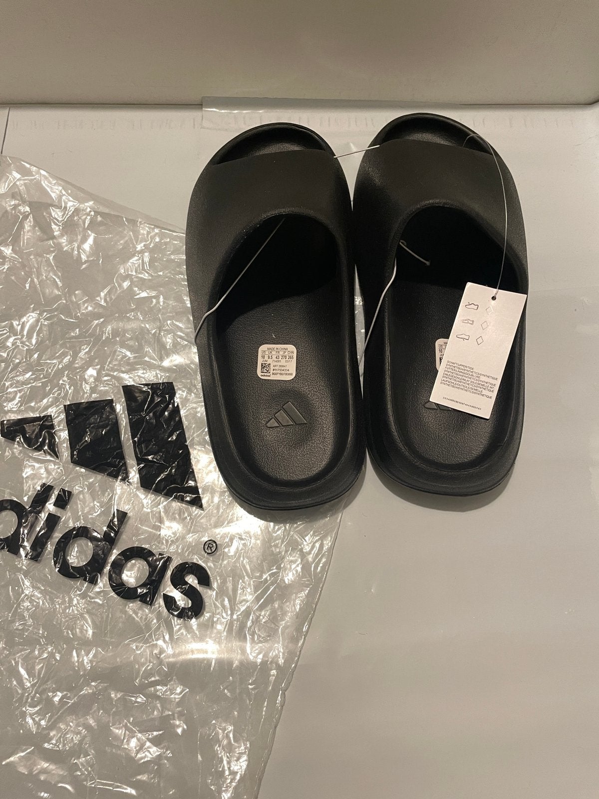 Adidas Slides Zwart - Maat 43, Slippers, Zwart, Nieuw, Ophalen of Verzenden