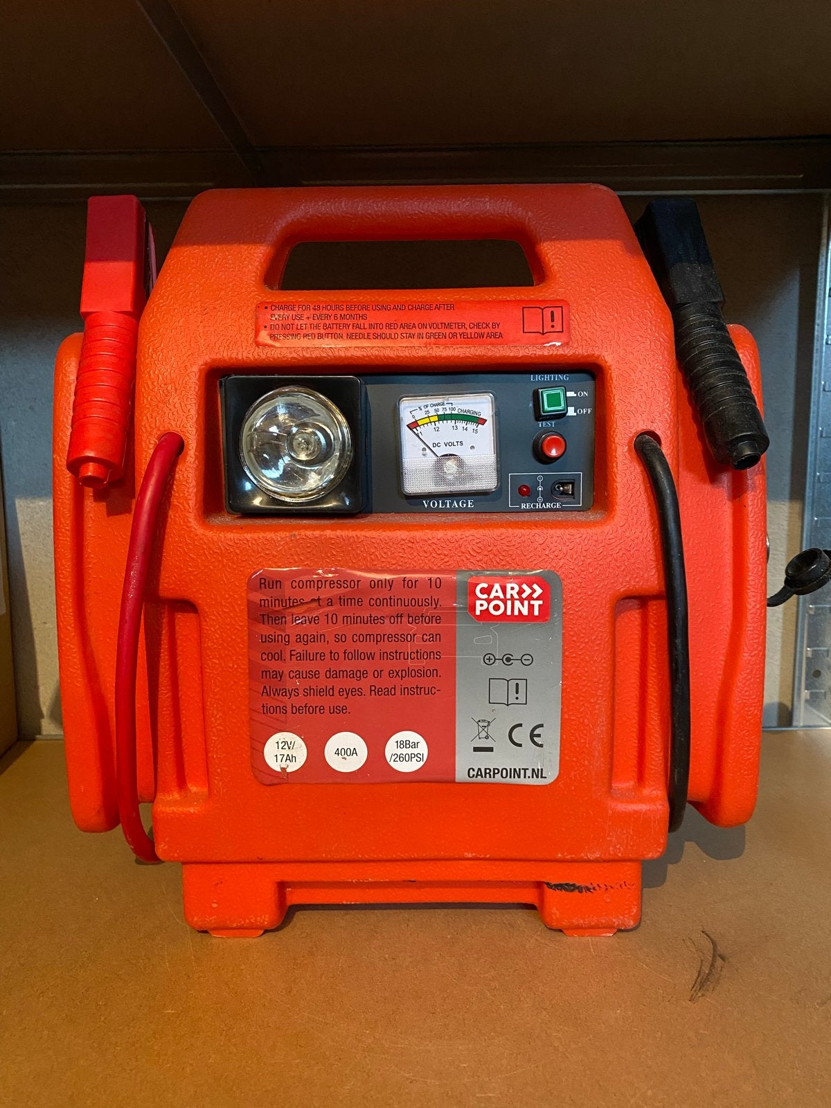 Accu starter / Jumpstarter met compressor en lamp, Auto diversen, Jumpstarters, Ophalen of Verzenden, Nieuw