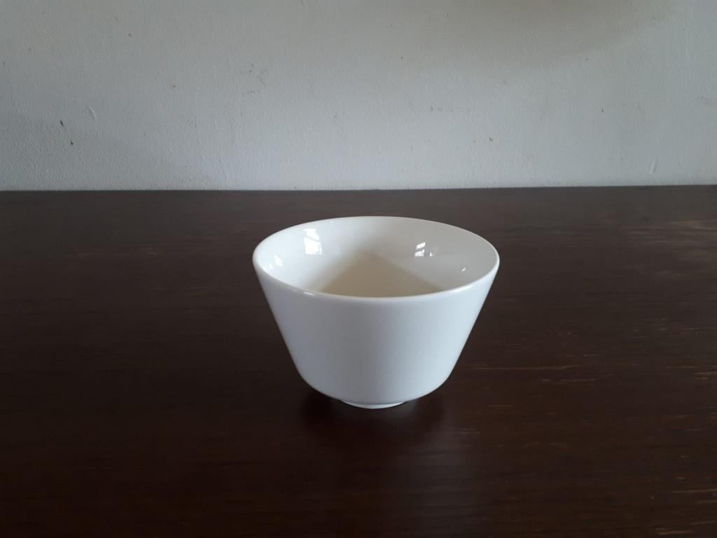 Iittala schaaltje porselein., Nieuw, Ophalen of Verzenden, Schaal of Schalen, Overige stijlen