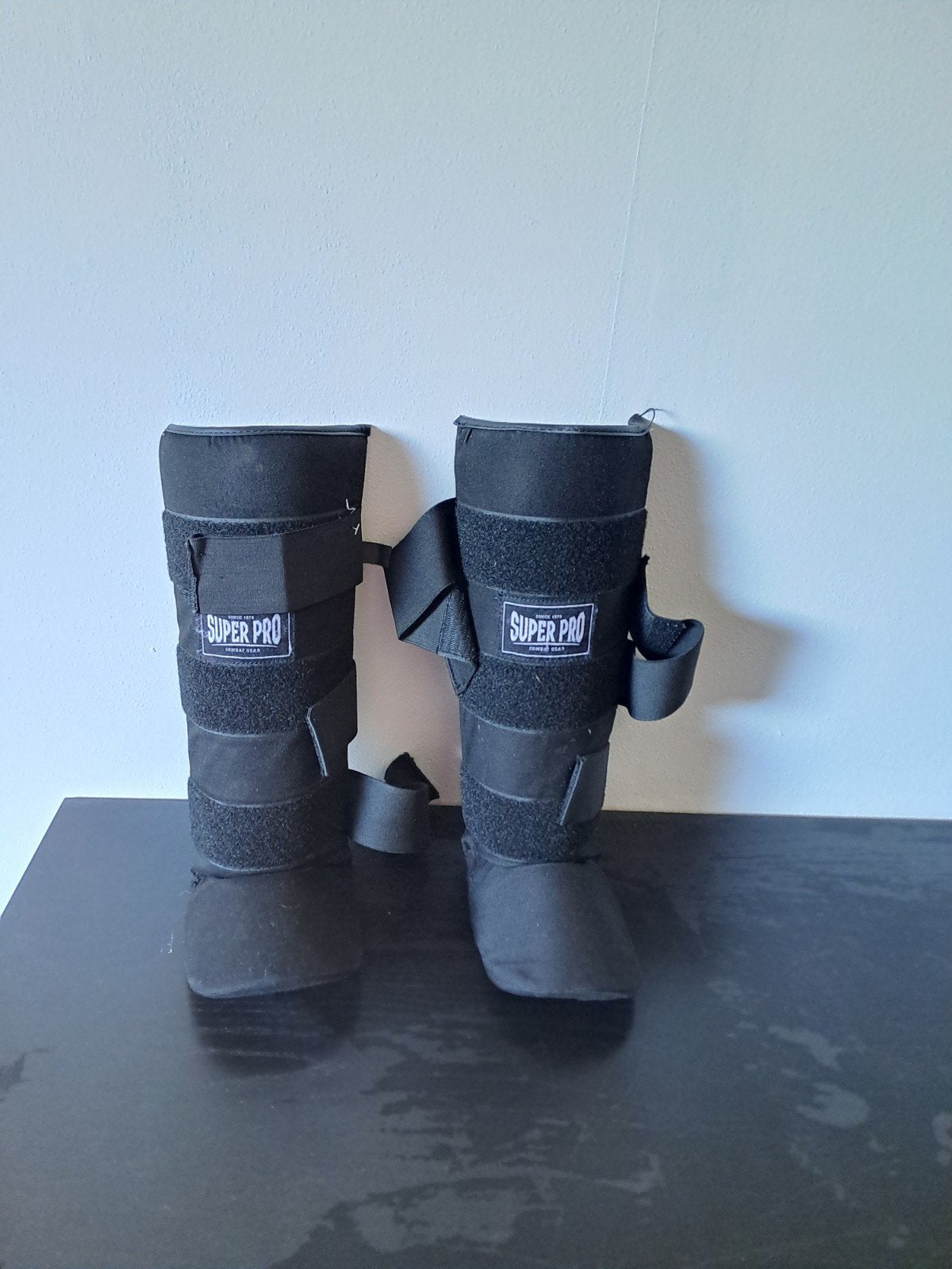 Kinder boks scheenbeschermers - Super Pro, Sport en Fitness, Ophalen, Gebruikt, Boksbeschermers