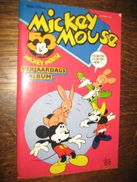 Mickey mouse 50 jaar verjaardagsalbum oktober 1978 compleet, Boeken, Eén stripboek, Ophalen of Verzenden, Zo goed als nieuw