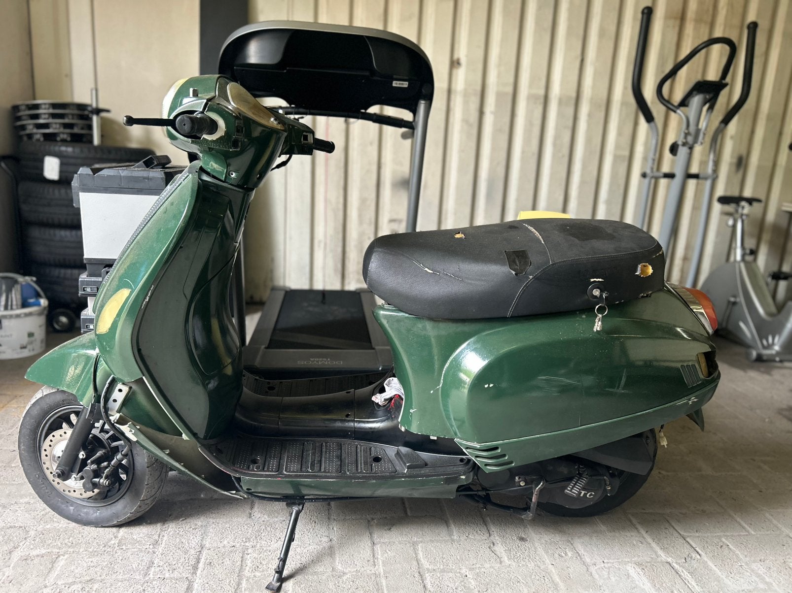 Scooter BTC, Fietsen en Brommers, Snorfietsen en Snorscooters, Ophalen, Benzine, Overige merken