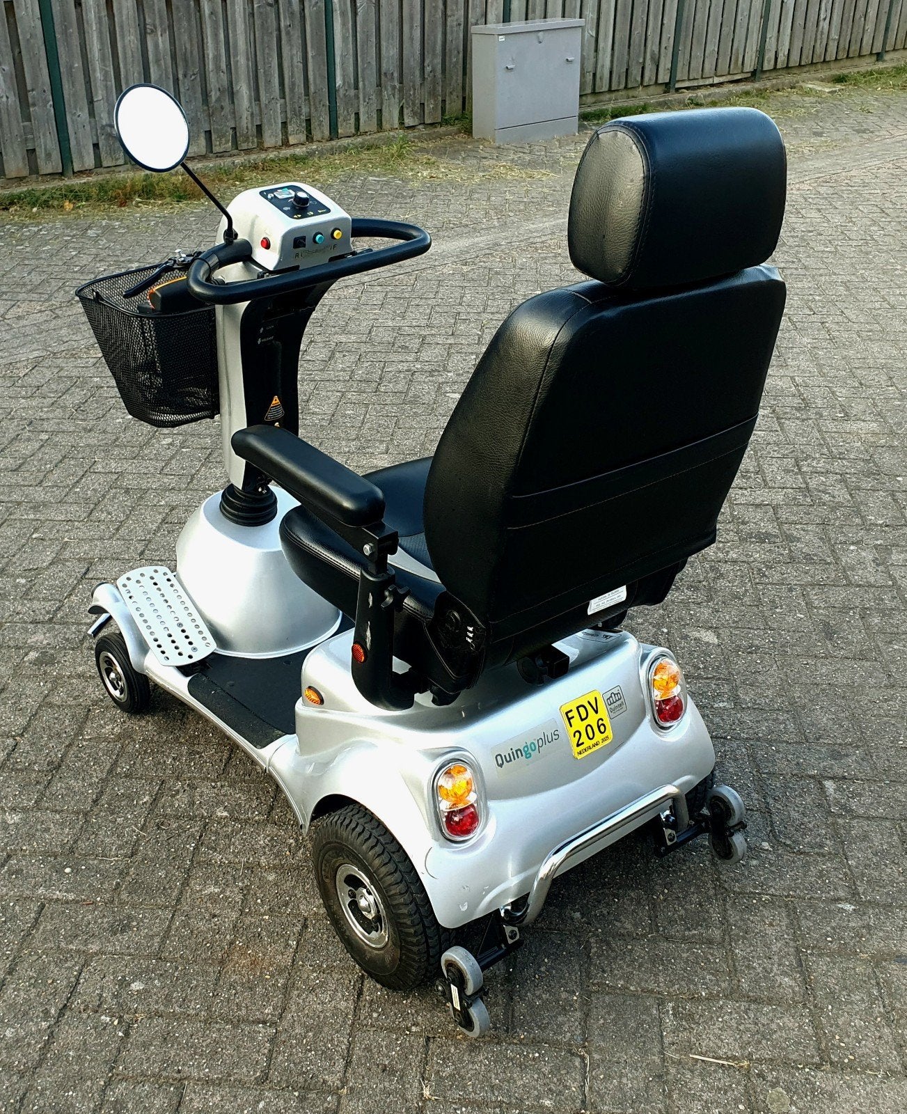 Nette 5 wiel scootmobiel merk Quingo Plus NIEUWSTAAT, Zo goed als nieuw, Quingo Plus, 16 km/u of meer, Quingo Plus