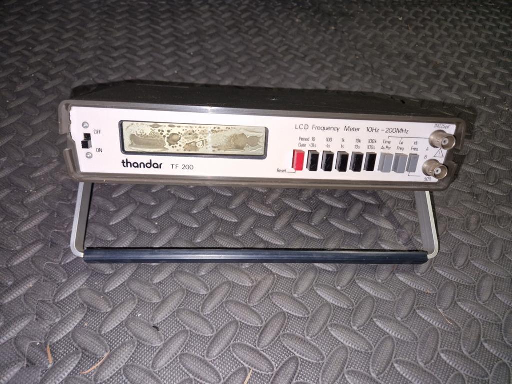 Thandar TF 200 Frequency Meter, Hobby en Vrije tijd, Elektronica-componenten, Gebruikt, Ophalen of Verzenden