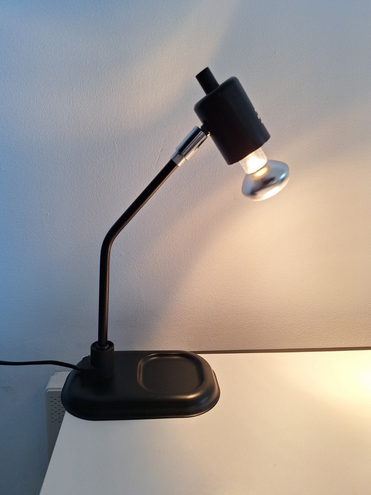Jaren 80 Nederlands design, Klareco bureaulamp tafellamp, Zwart, Ophalen of Verzenden, Metaal, Design