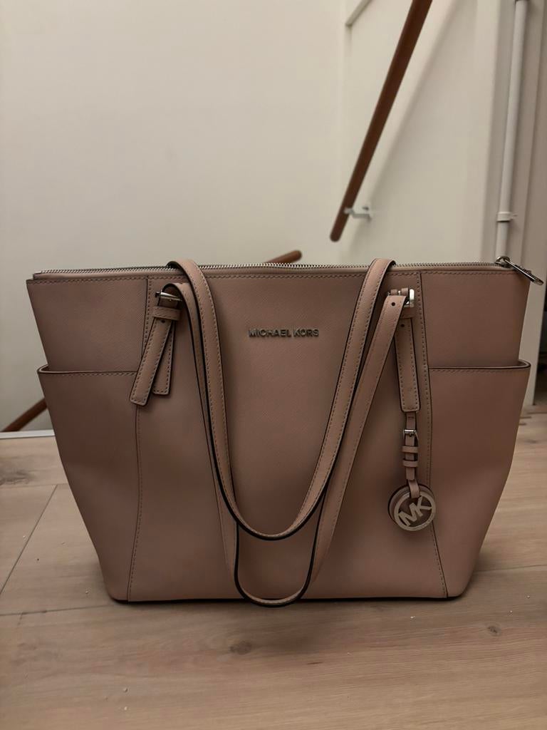 Michael Kors handtas, Sieraden, Tassen en Uiterlijk, Tassen | Damestassen, Ophalen, Zo goed als nieuw, Roze, Handtas