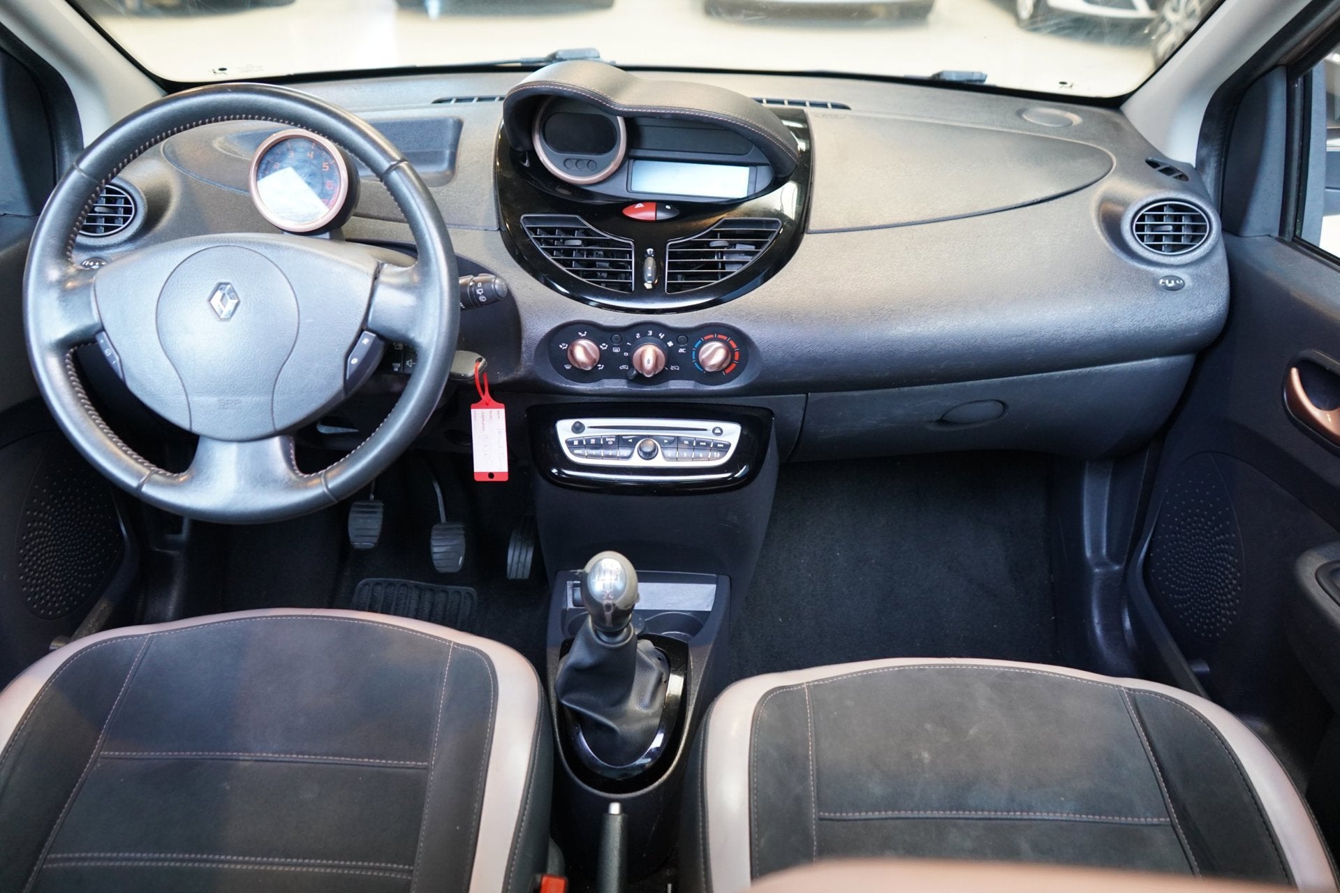 Renault Twingo 1.2-16V Miss Sixty | SCHUIFDAK | CRUISE | NAP, Auto's, Gebruikt, 4 cilinders, 4 stoelen, Origineel Nederlands