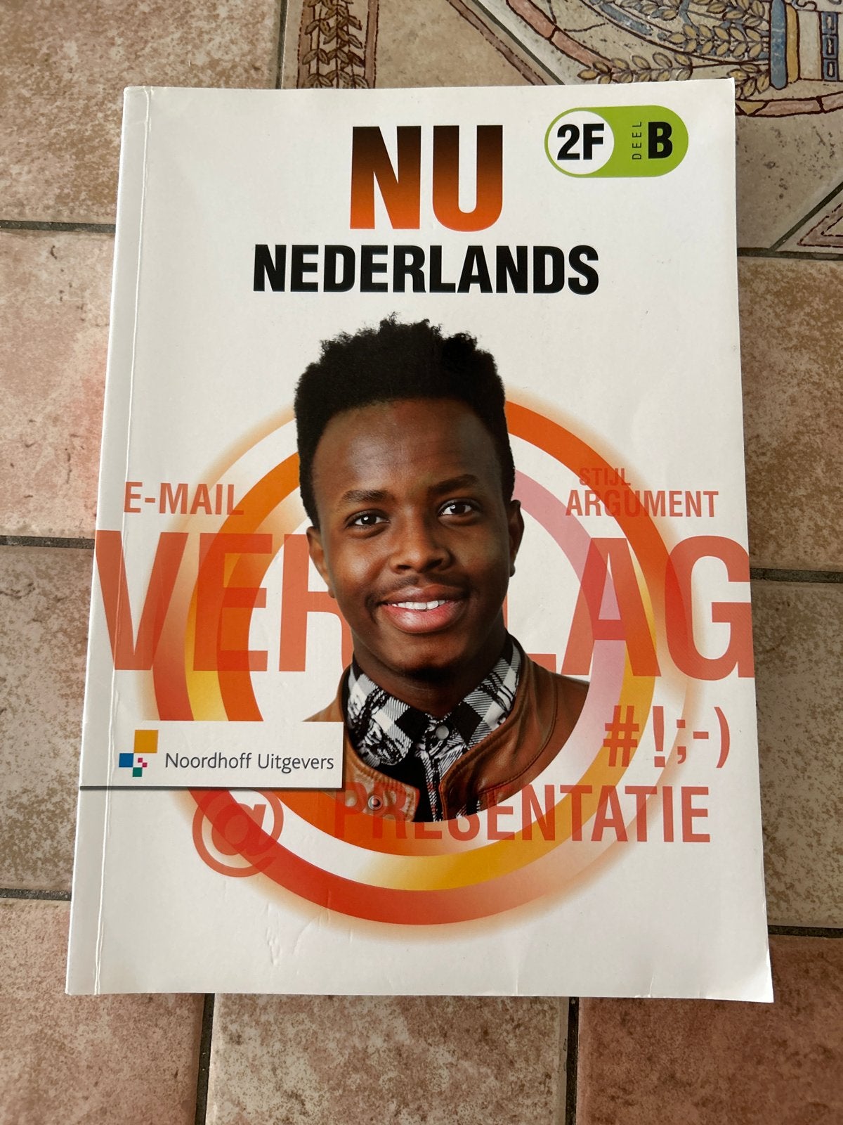 Nu Nederlands 2F B - Noordhoff Uitgevers, Ophalen of Verzenden, Gelezen, Overige niveaus, Nederlands