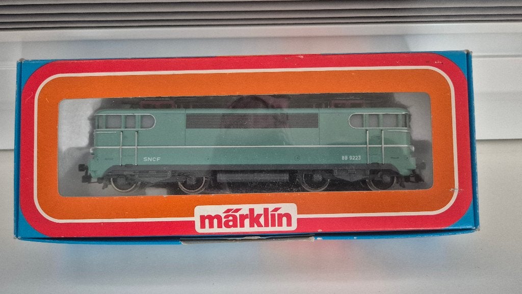 Marklin H0 3038 V3 Elektrische Locomotief Serie BB 9200 SNCF, Overige merken, Gelijkstroom of Wisselstroom, Brug, Tunnel of Gebouw