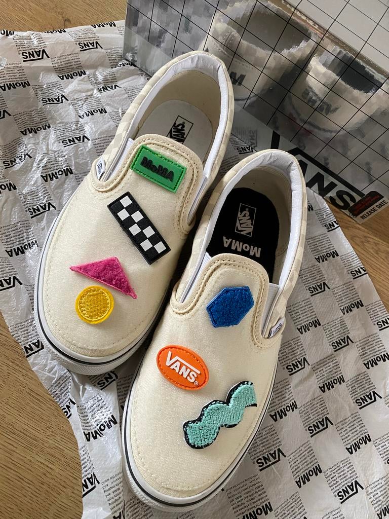 Unieke Vans x MoMA slip-on, Kleding | Dames, Schoenen, Wit, Nieuw, Ophalen of Verzenden, Sneakers of Gympen