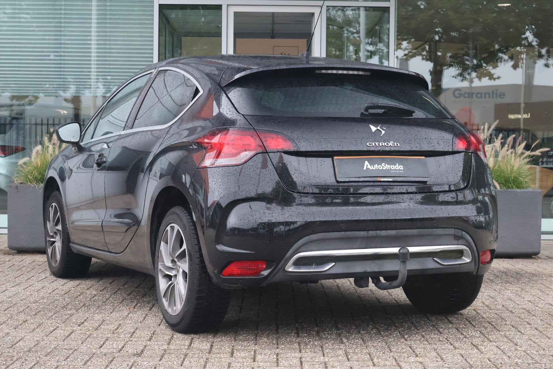 Citroen DS4 1.6 VTI So Chic | Automaat | Trekhaak | Navi | H, Auto's, Citroën, Gebruikt, Zwart, 715 kg, Leder en Stof