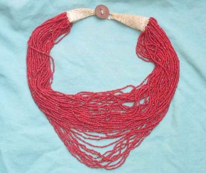 Vintage Naga ketting rood - Naga Necklace - India, Antiek en Kunst, Sieraad, India, Handgemaakt, Ophalen of Verzenden