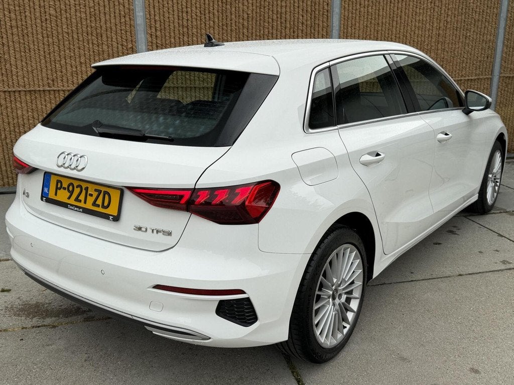 Audi A3 Sportback 30 TFSI Advanced edition Automaat | Sports, Gebruikt, Euro 6, Wit, Bedrijf