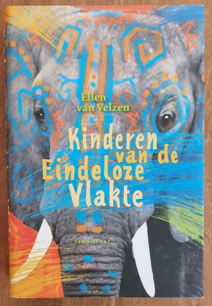 Kinderen van de Eindeloze Vlakte - Ellen van Velzen - IZGST, Ophalen of Verzenden, Zo goed als nieuw, Ellen van Velzen, Fictie