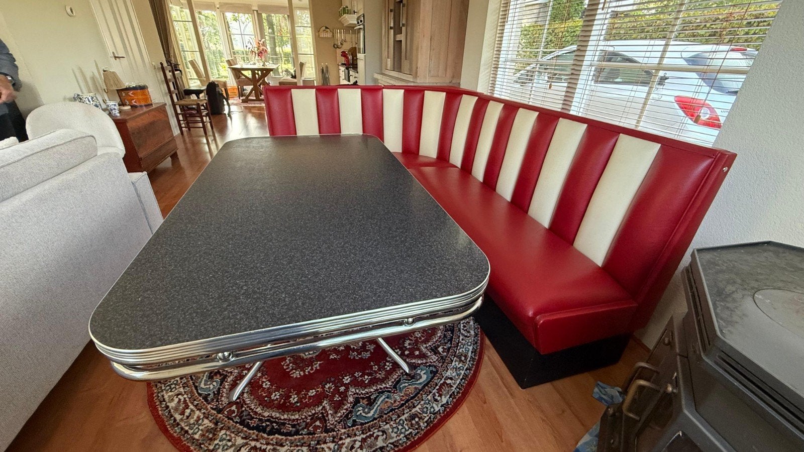 Amerikaanse Diner Set: Hoekbank & Chroom Tafel, Ophalen, American Diner, Retro, Hoekbank, Zo goed als nieuw