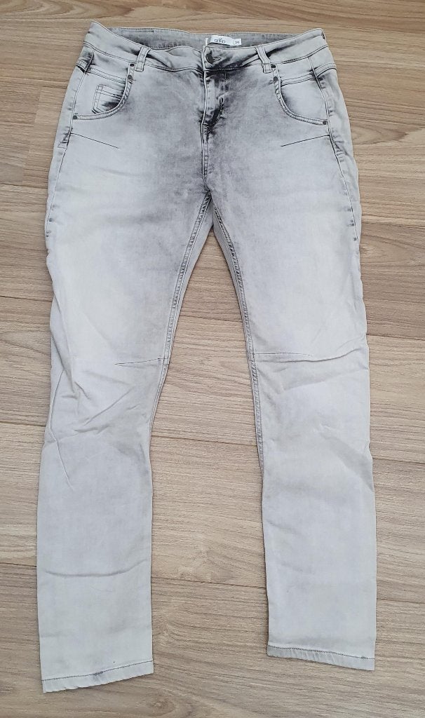 AAIKO lichtgrijze loosefit boyfriend jeans maat 29, Kleding | Dames, Ophalen of Verzenden, Zo goed als nieuw, W28 - W29 (confectie 36)