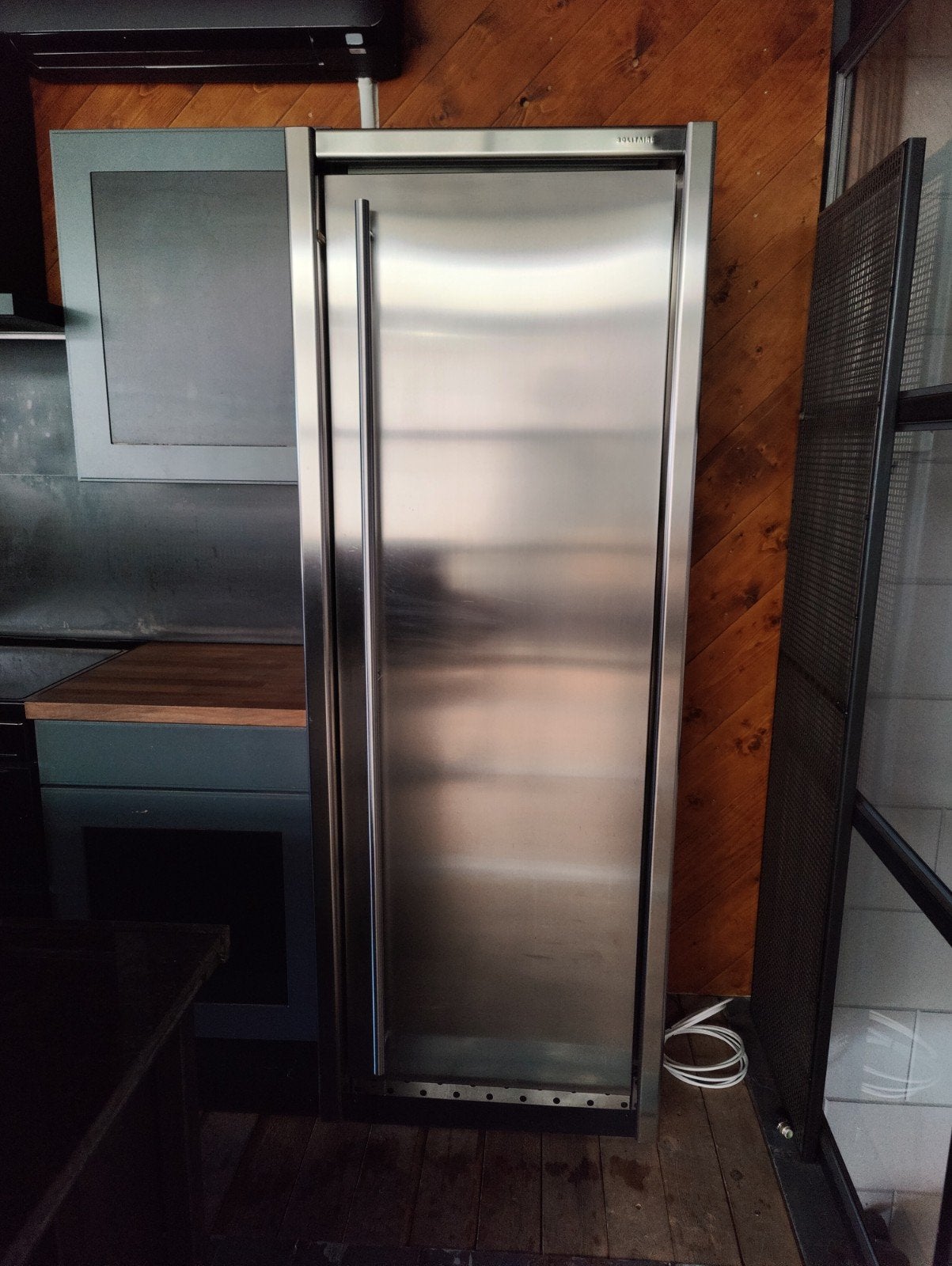 Zeer goed onderhouden RVS solitaire koelkast, Zonder vriesvak, 200 liter of meer, 60 cm of meer, Zo goed als nieuw