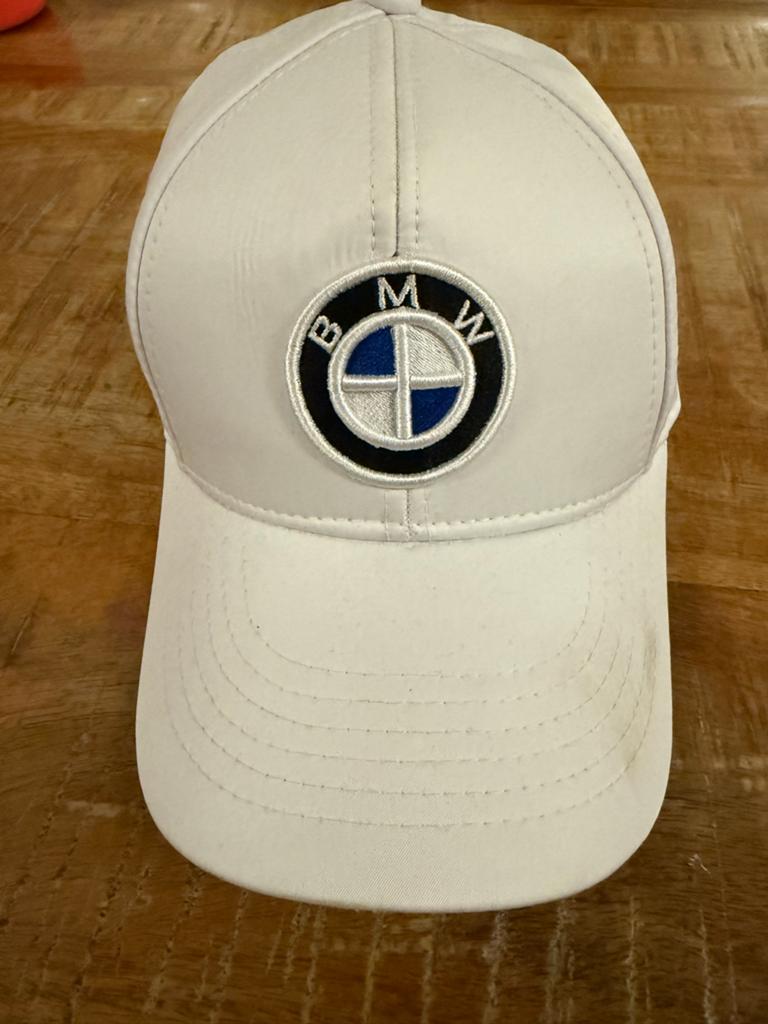 Witte BMW Pet - Zo goed als nieuw, Ophalen of Verzenden, Zo goed als nieuw