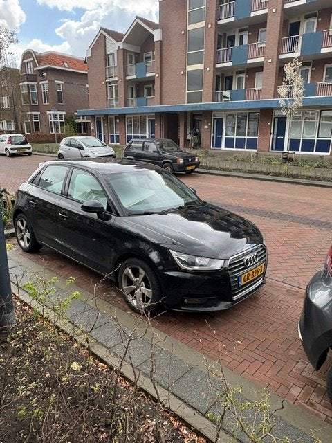 Audi A1 Sportback  | 2015 | 119.256 km | Dealer onderhouden, Voorwielaandrijving, Stof, 95 pk, Parkeersensor