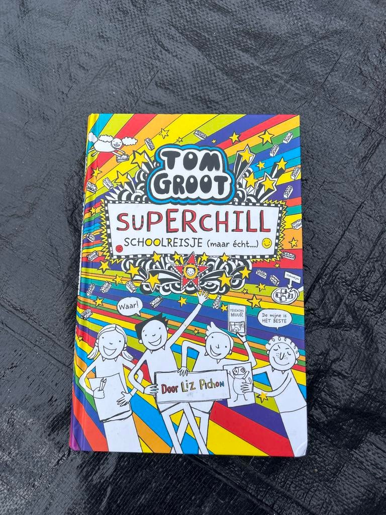 Tom Groot Superchill: Schoolreisje (maar écht...), Boeken, Ophalen of Verzenden, Zo goed als nieuw, Fictie algemeen