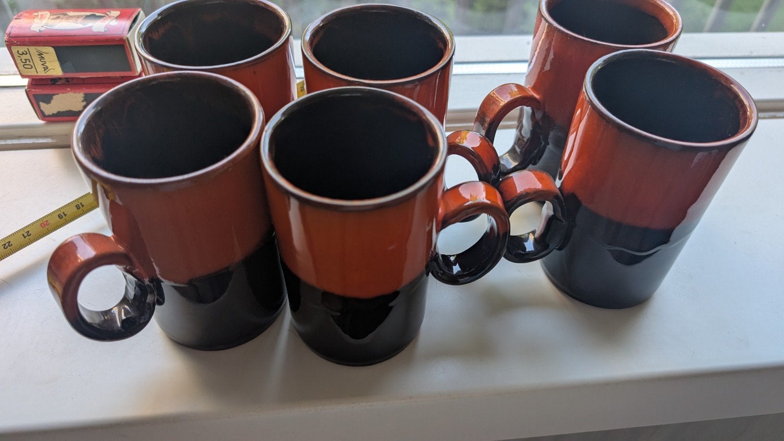 Set van 6 vintage keramische mokken, bruin/zwart, Antiek en Kunst, Antiek | Keramiek en Aardewerk, Ophalen