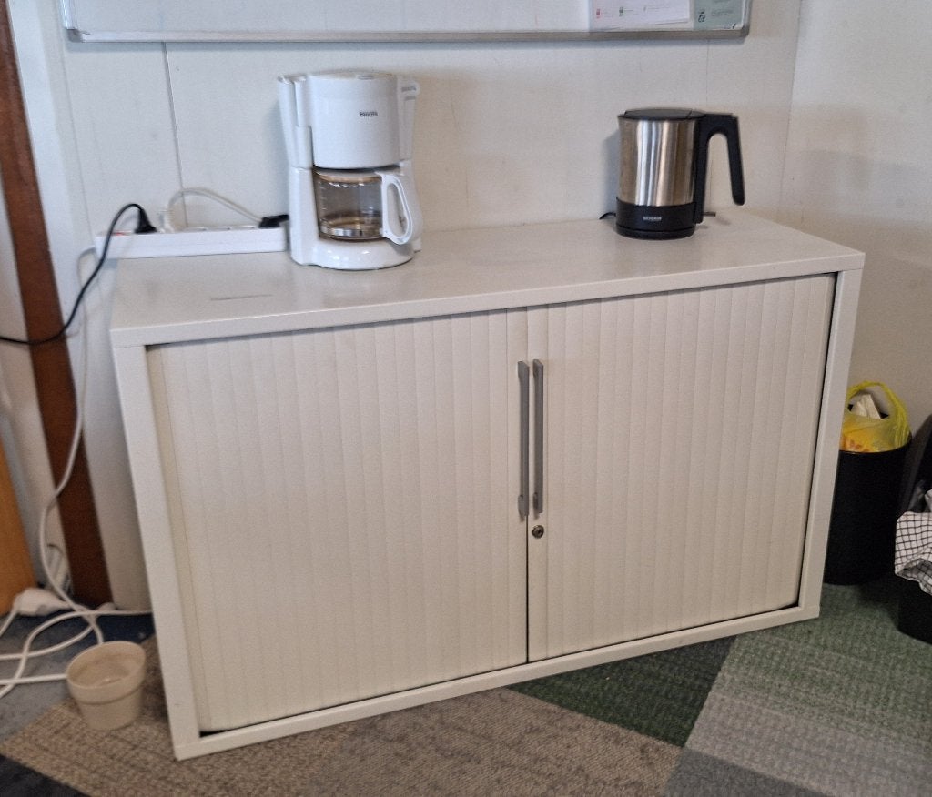 Huwil roldeurkast wit – 120 x 73 x 43 cm (bxhxd), Ophalen, Gebruikt, 100 tot 150 cm, Minder dan 100 cm