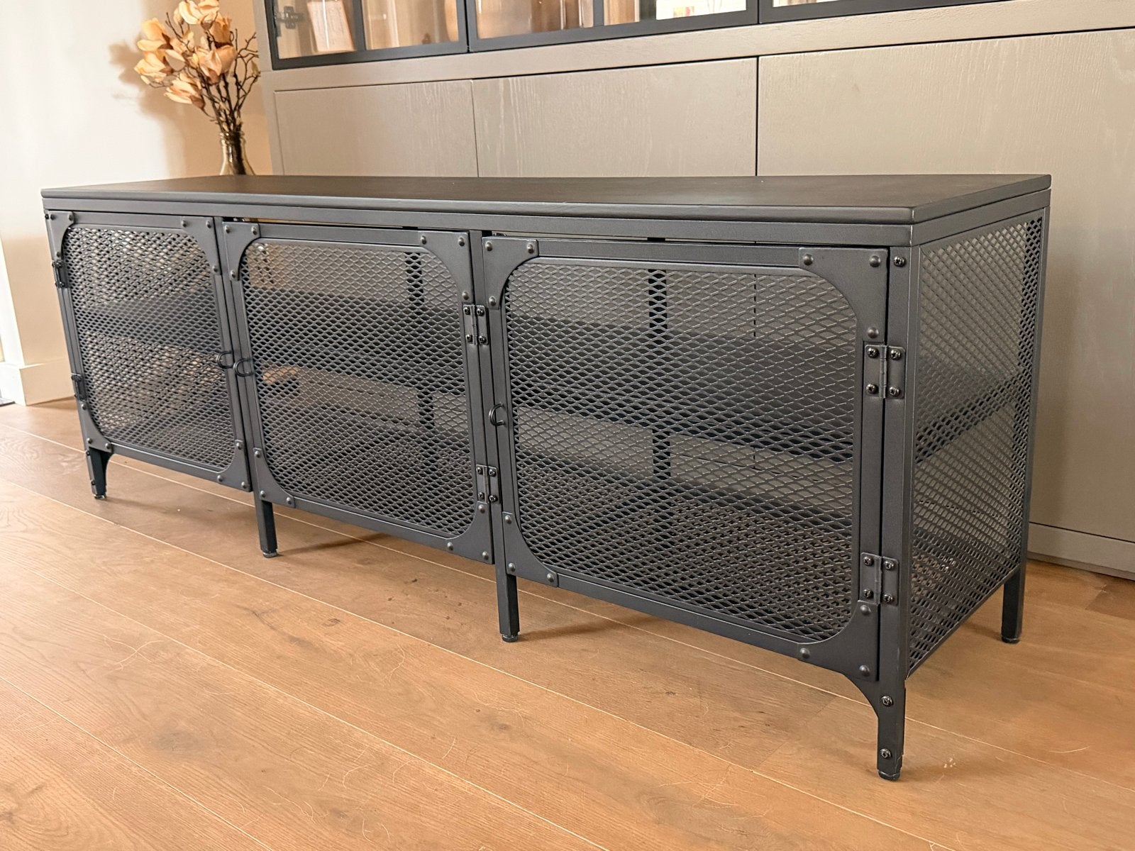 iKEA Fjällbo dressoir/tvmeubel/kastje. Zwart geverfd, Ophalen, Gebruikt, 150 tot 200 cm, Minder dan 100 cm