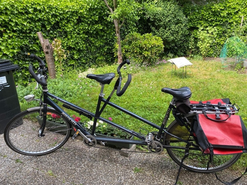 tamdem fiets met fietstassen, Fietsen en Brommers, Fietsen | Tandems, Ophalen, Minder dan 10 versnellingen, Zo goed als nieuw