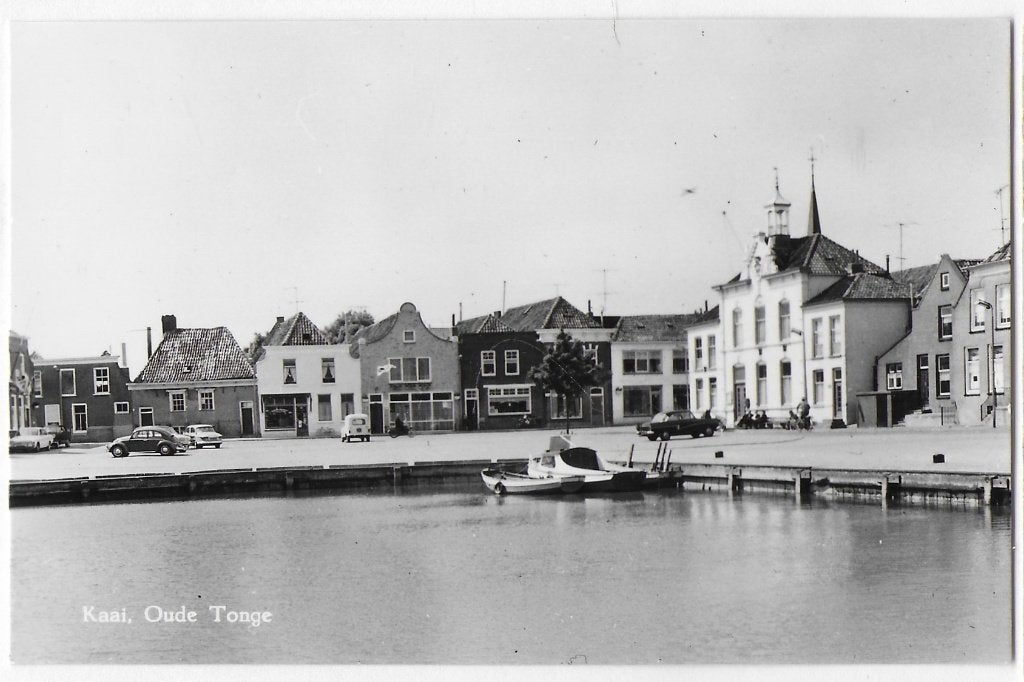 Oude Tonge Kaai Oude Gelopen Ansichtkaart (B3441 ), Ophalen of Verzenden, 1960 tot 1980, Gelopen