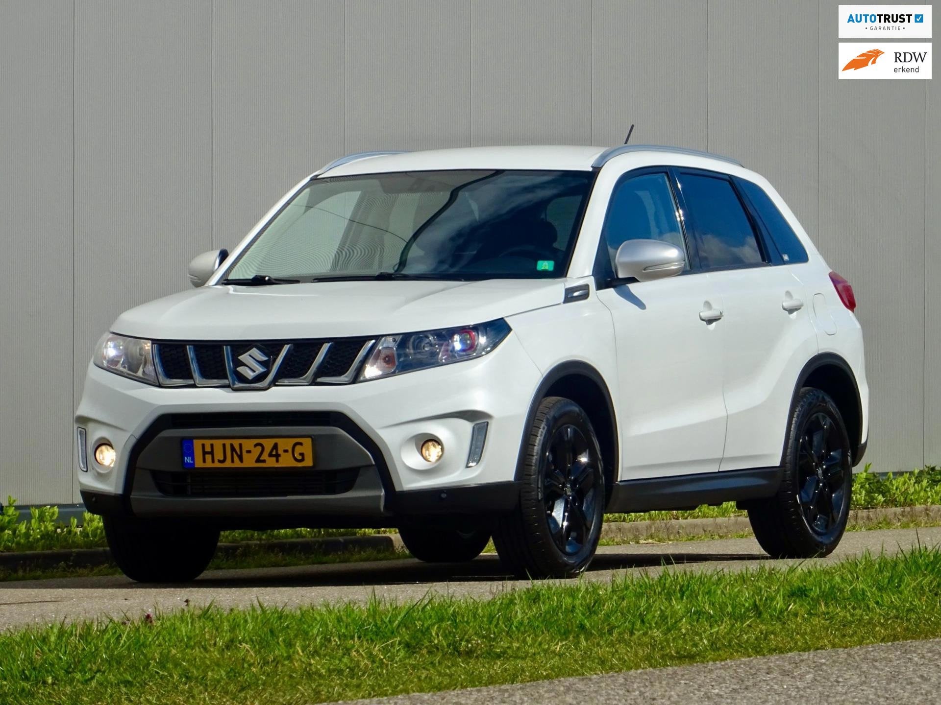 Suzuki VITARA 1.4 S Allgrip 4x4 // LEDER // Parelmoer-Lak //, Auto's, Dealer onderhouden, Gebruikt, 4 cilinders, 400 kg
