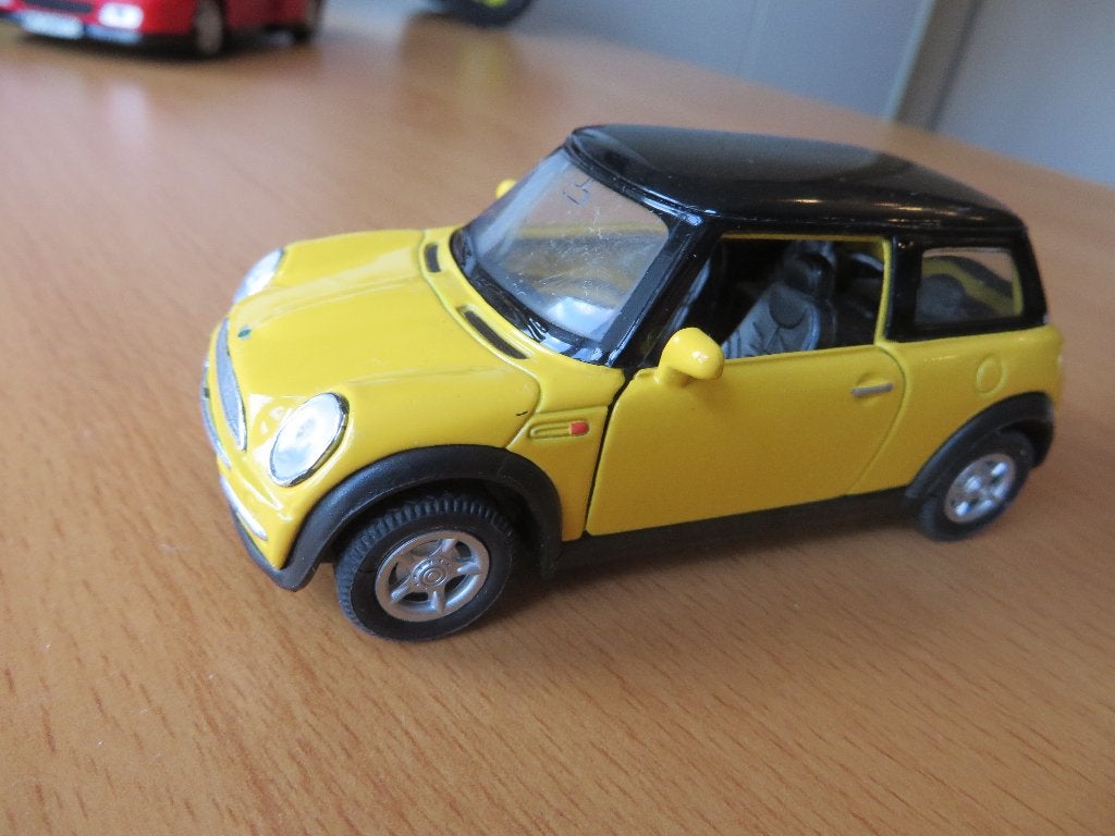 Welly Mini Cooper geel, Ophalen of Verzenden, Gebruikt, Auto, Overige merken