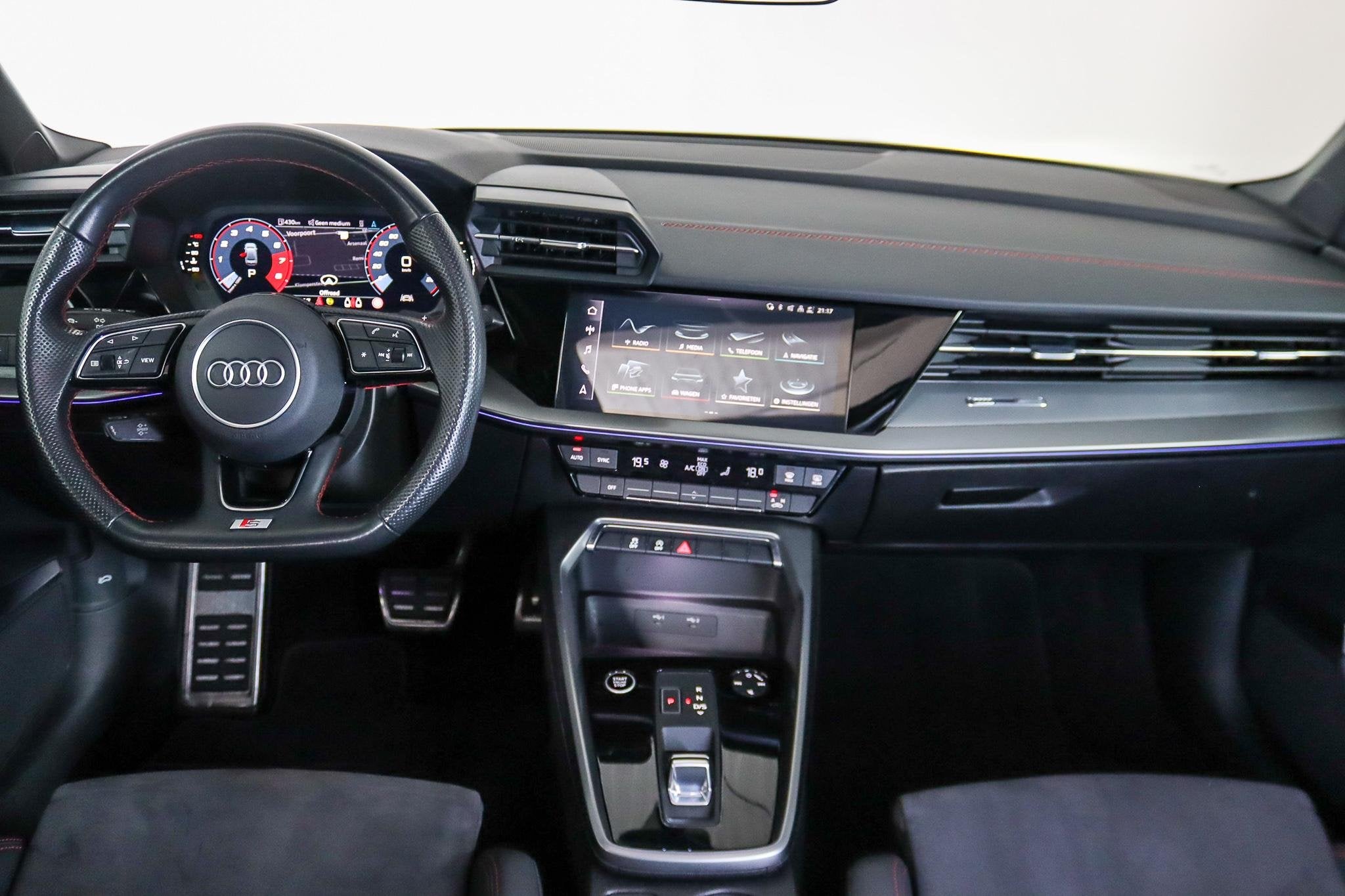 Audi A3 Limousine 35 TFSI S-Line Panoramadak, RS-Stoelen, Al, Auto's, Audi, 4 cilinders, 150 pk, Blauw, Origineel Nederlands