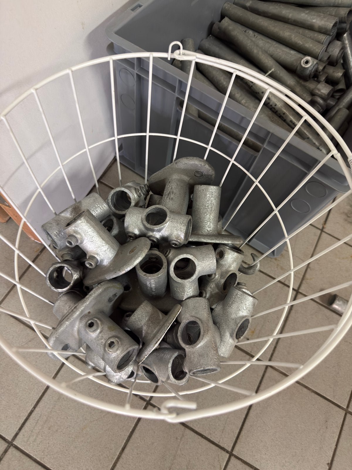 Metalen steiger buizen en koppelstukken voor constructie, Ophalen, Gebruikt