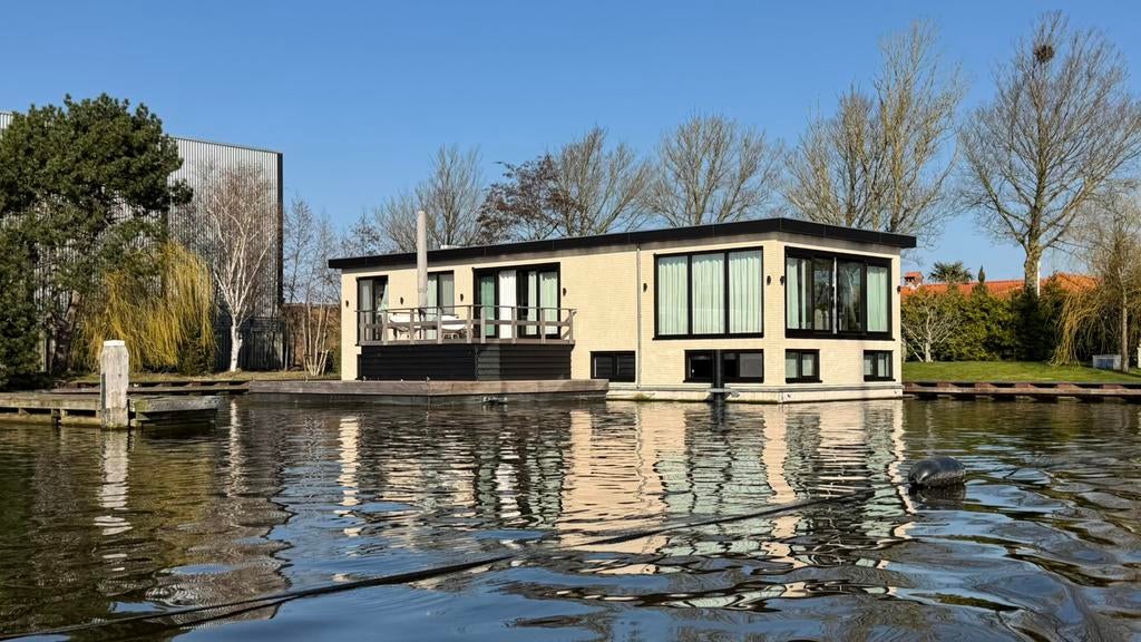 Watervilla 230m2 19x6,90 dubbellaags bj2023 zonder ligplaats