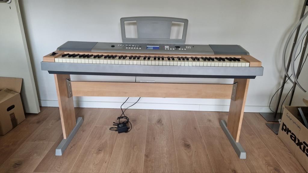 ≥ Vind yamaha dgx 620 op Marktplaats - juni 2026