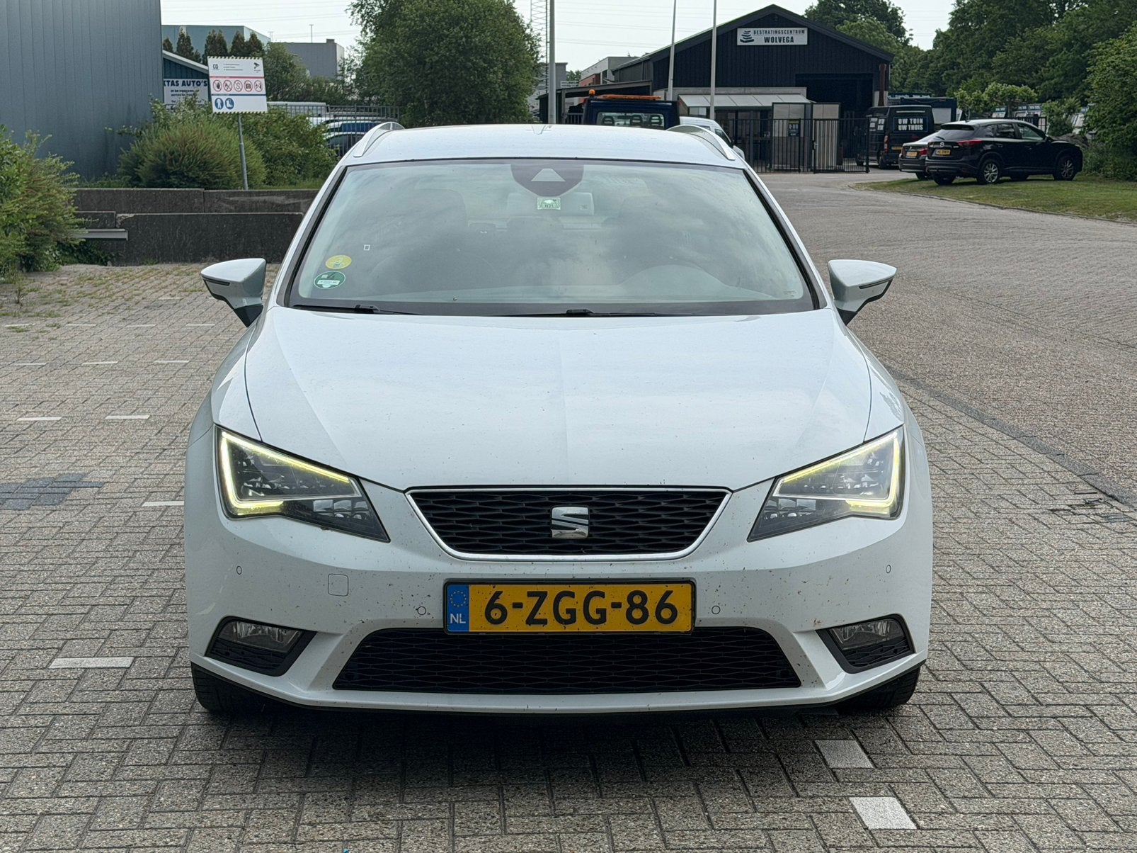 Seat Leon 1.6 TDI 110pk 2014 Wit, Voorwielaandrijving, 4 cilinders, Leon, Wit