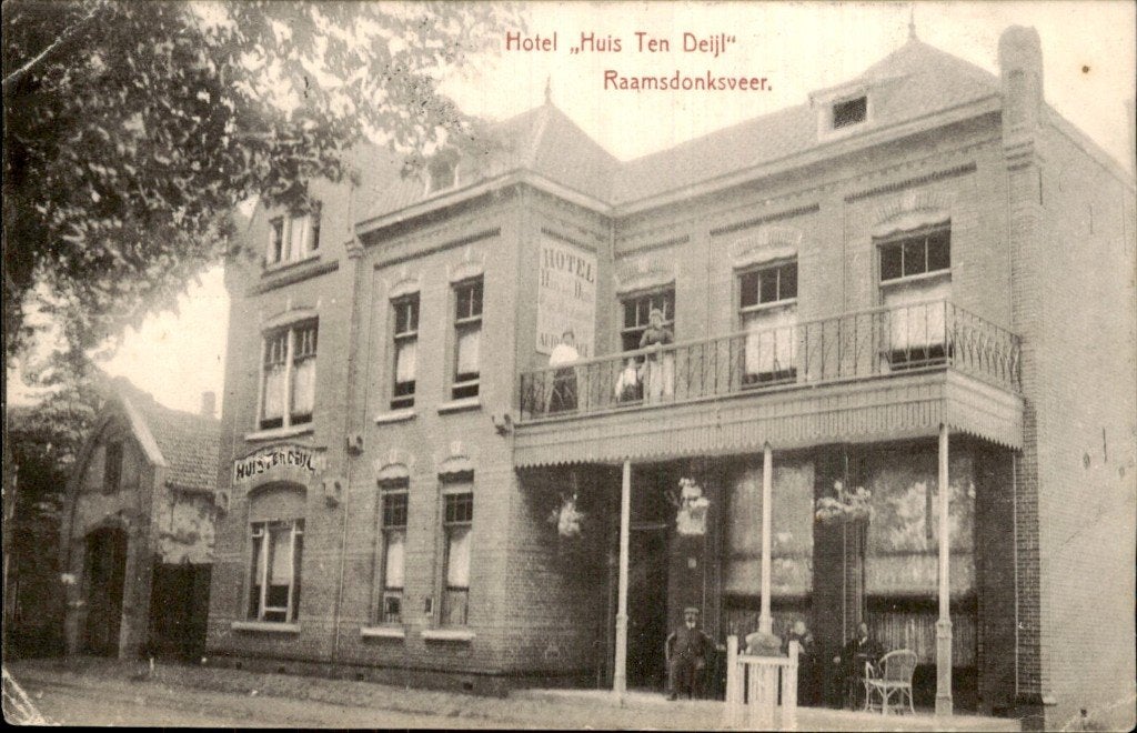 Raamsdonksveer - Hotel Huis Ten Deijl - Gevel, Ophalen of Verzenden, Voor 1920, Gelopen, Noord-Brabant